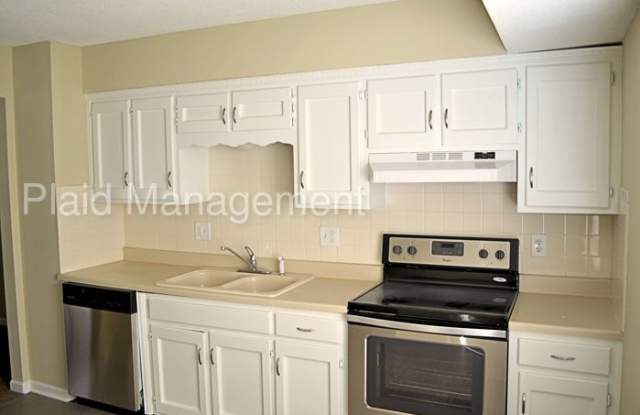 2932 Sweet Briar Drive Gallery 4