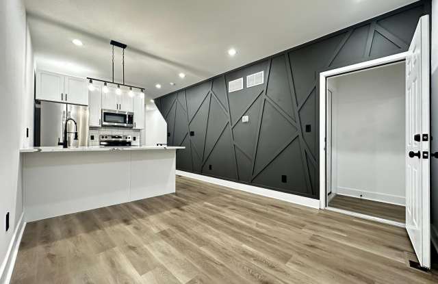 1015 S 6TH Street unit: 1 photos photos