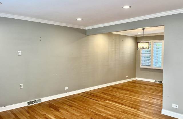 1322 N Highland Avenue Gallery 3