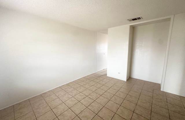 2 Bedroom 1 Bathroom Ready For Rent Gallery 3
