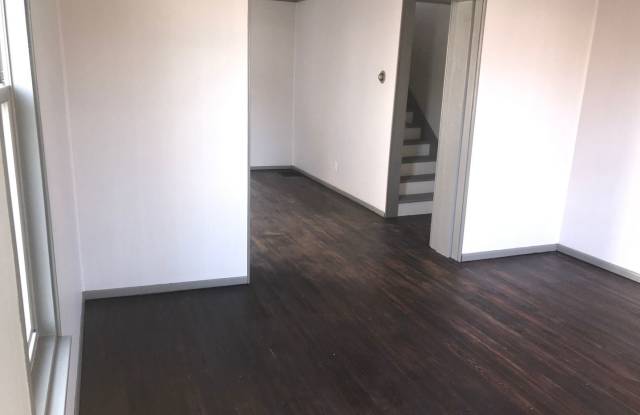 1804 N Susquehanna Trail Gallery 4