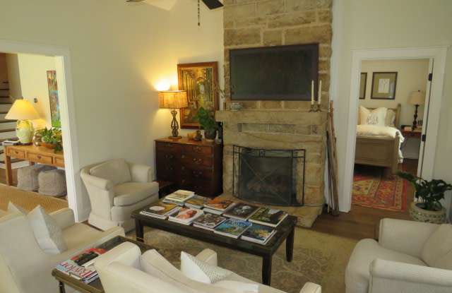 35 Whitt Road Gallery 2