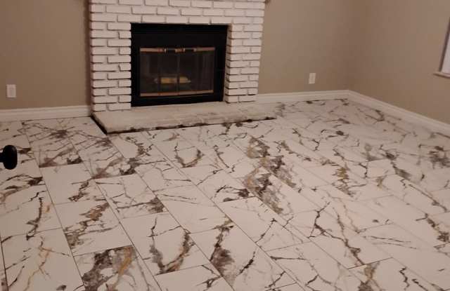 Spacious 5BR House in Lancaster Gallery 1