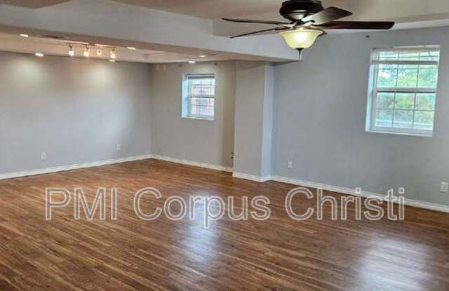 3842 Lynda Lee Drive Gallery 2