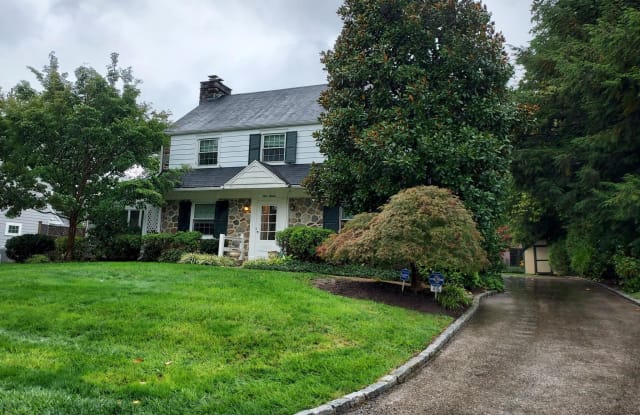416 PARKVIEW DRIVE - 416 Parkview Drive, Montgomery County, PA 19096