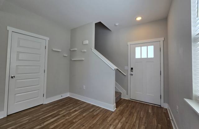 6006 Hillside Lane - 1 Gallery 4