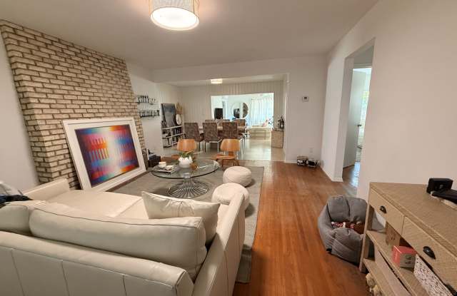 2841 Southwest 33rd Avenue photos photos