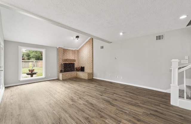 16022 Spinnaker Dr Gallery 3