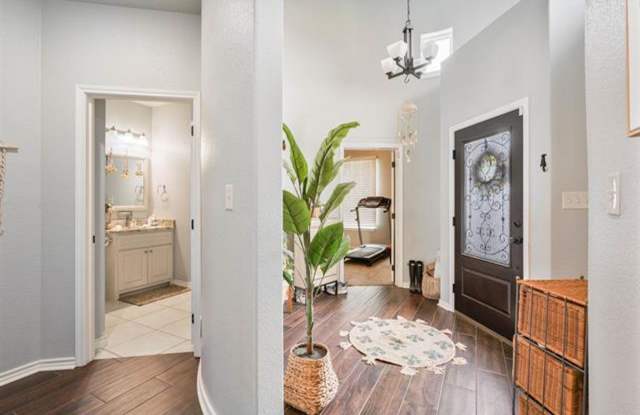503 Canyon Creek now available for rent Gallery 3