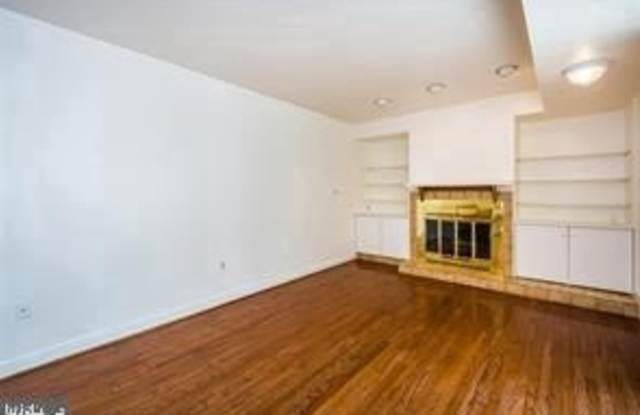827 S BOND ST #1 REAR Gallery 2