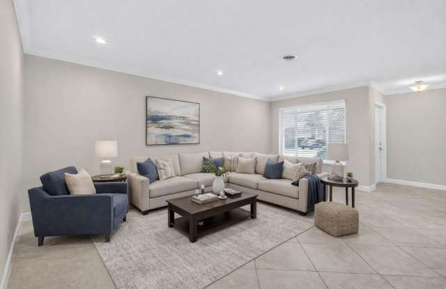 2125 NE 56th Court Gallery 2