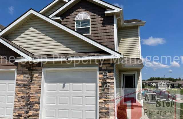 Gorgeous 3-Bed, 2.5-Bath Townhome in Raymore! photos photos