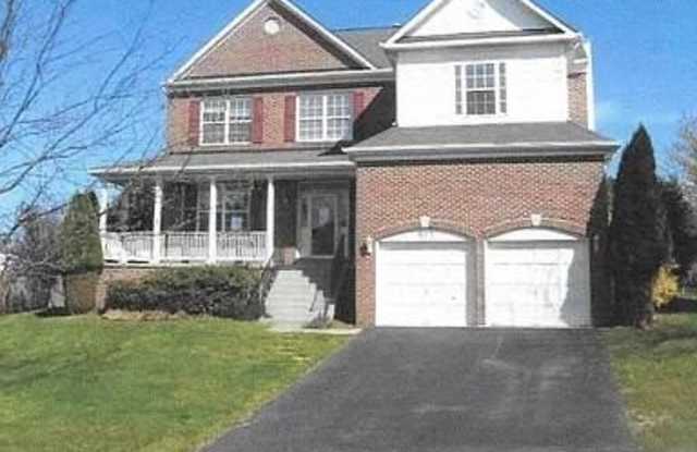 603 BLUFF Court NE photos photos
