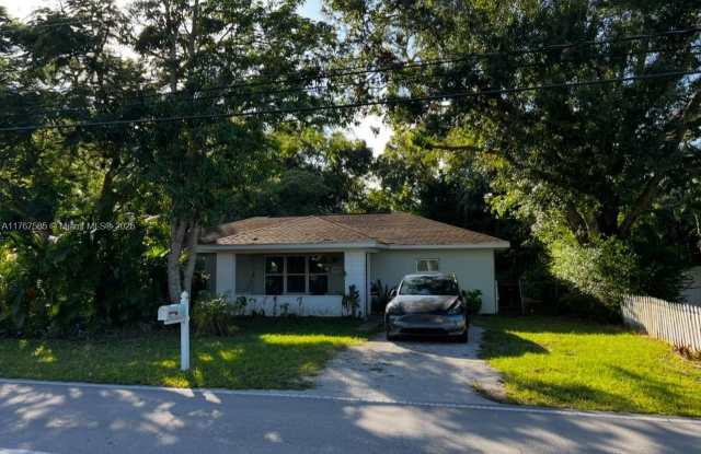 1717 20th Ave photos photos