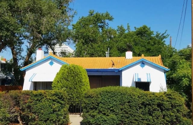 312 9th St NW - 312 9th Street Northwest, Albuquerque, NM 87102