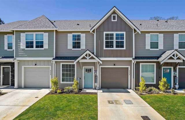 Spacious  Beautiful 4-Bedroom Home in Lakewood, WA – Apply Today! photos photos