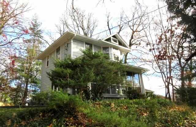 2209 PARKWAY Gallery 3