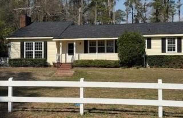 1924 Woodside Road photos photos