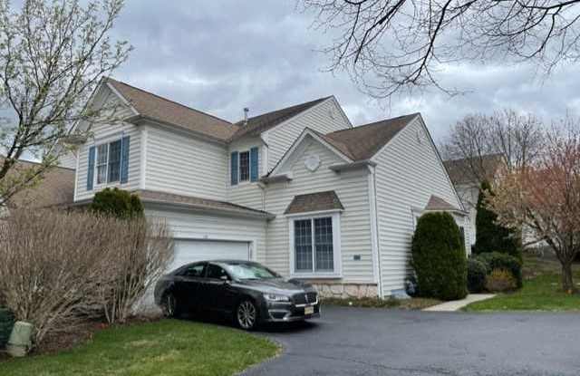 110 Scarlet Oak Lane - 110 Scarlet Oak Lane, Paramus, NJ 07652