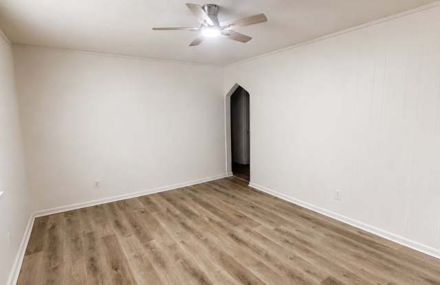 1134 Lincoln Avenue Gallery 2
