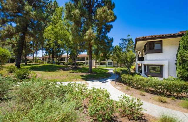 17637 Pomerado Road Gallery 2