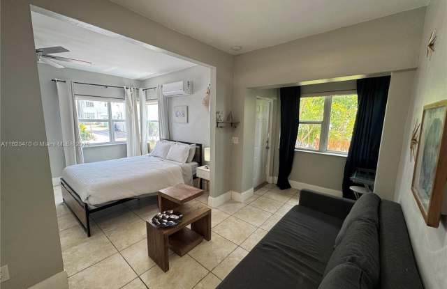 726 8th St photos photos