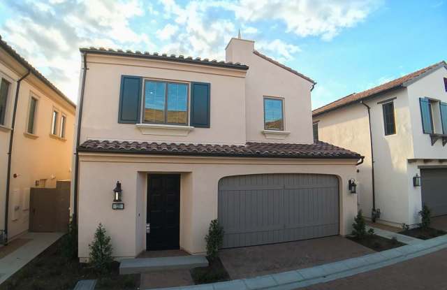 125 Della - 125 Della, Irvine, CA 92602