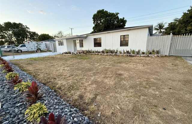 14471 Lincoln Blvd photos photos