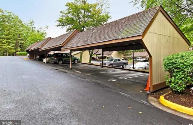 1631 PARKCREST CIRCLE Gallery 3