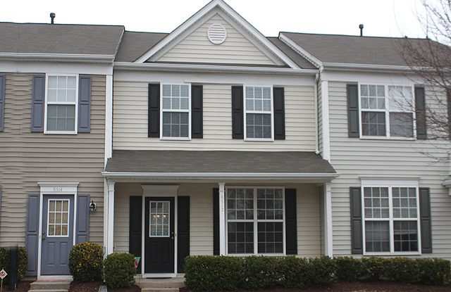 3-Bedroom Townhome in Fantastic NW Raleigh Location off Glenwood Avenue! photos photos