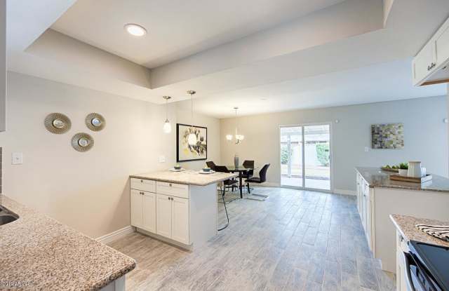 110 E LA JOLLA Drive Gallery 4