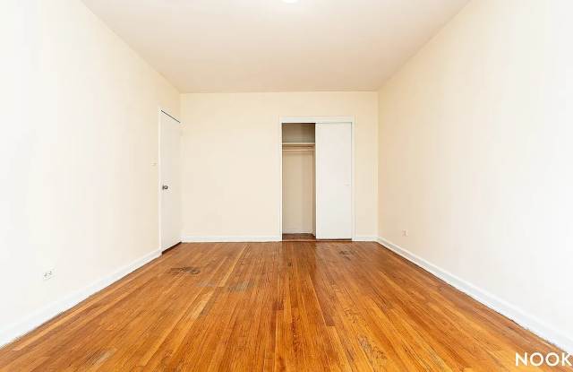 525 W 22nd St Gallery 2