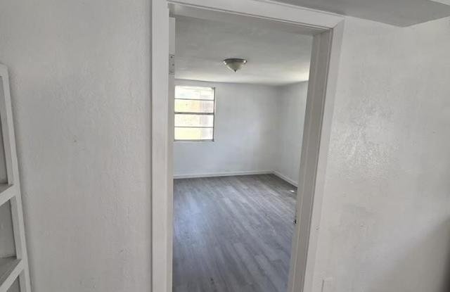 1657 HARVARD AVE. Gallery 4
