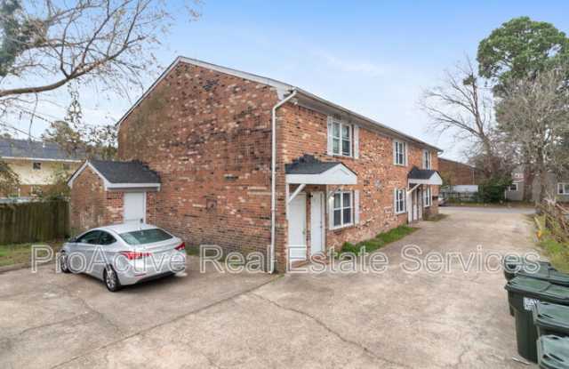 540 Ashlawn Drive - 2 photos photos