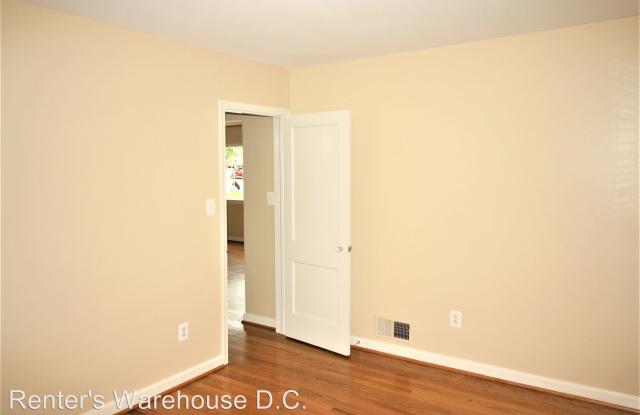 7006 Aronow Dr Gallery 4