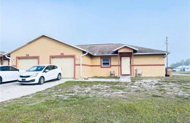 5250 Centennial Boulevard photos photos