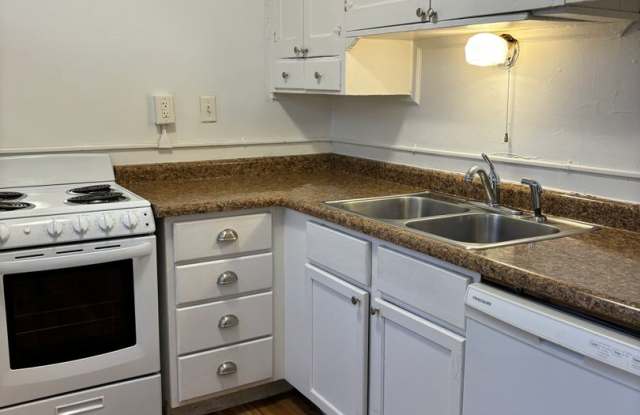 1947 Grand Ave photos photos