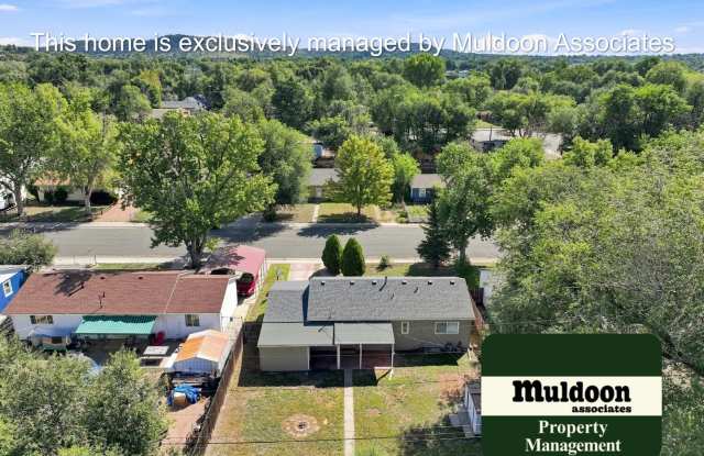 Beautifully Remodeled Centrally located bungalow Gallery 3