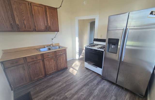 Lower 1 bed west side Gallery 1