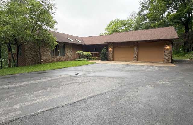 Single Family Home on 9.84 Acres photos photos