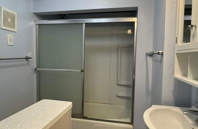 Great Home Near Hospital! photos photos