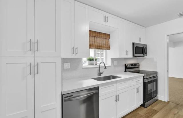 702 Sunset Drive, Lake Worth Beach, FL 33461 photos photos