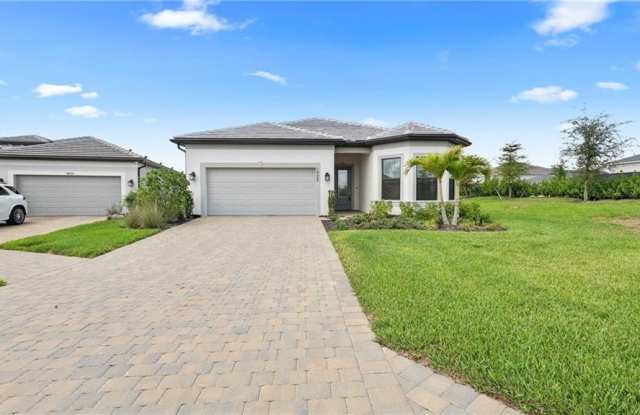 1905 Fresno Ave photos photos