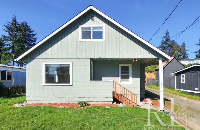 Charming & Spacious: A Home Full of Character and Warmth Gallery 1