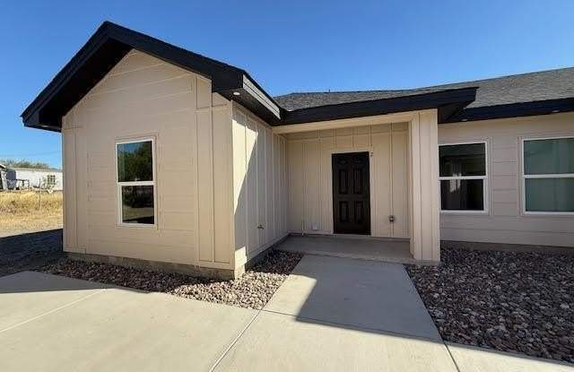 1215 FM1588 APT. 1 - 1215 Farm to Market 1588, Elm Creek, TX 78852