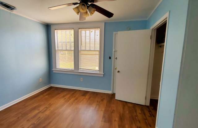 2120 Delesseps Ave photos photos