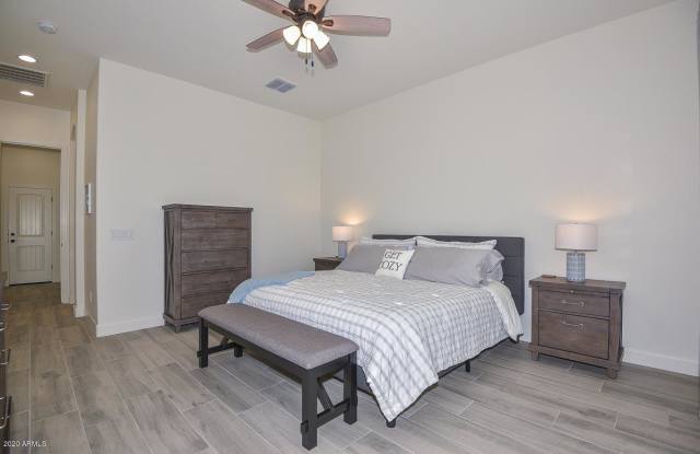 17769 W SUNWARD Drive Gallery 4