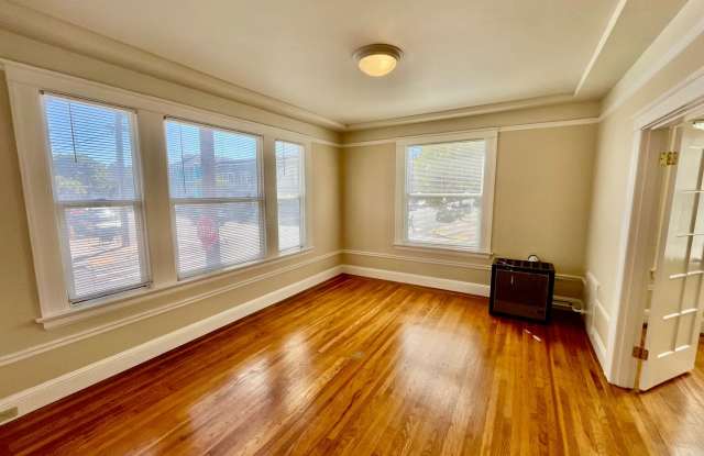 Spacious Inner Richmond 1BR with Private Garage + Storage Included!!! photos photos