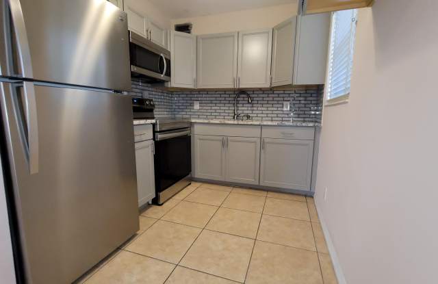 208 Easthampton I photos photos