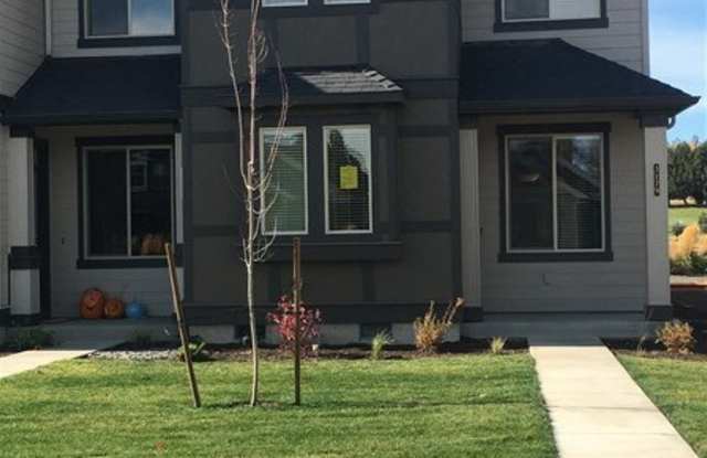 Parkland Townhome in SW Redmond photos photos